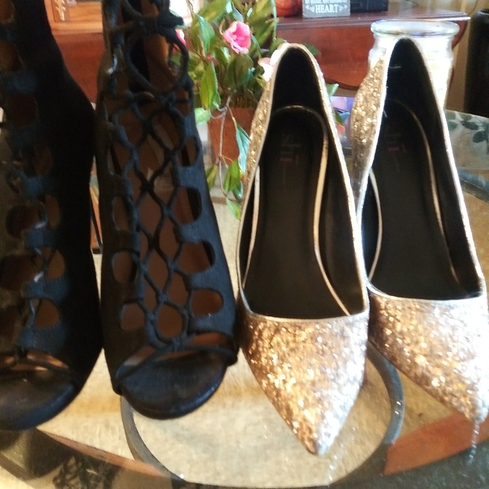 Shoes - Picture 2 of 2